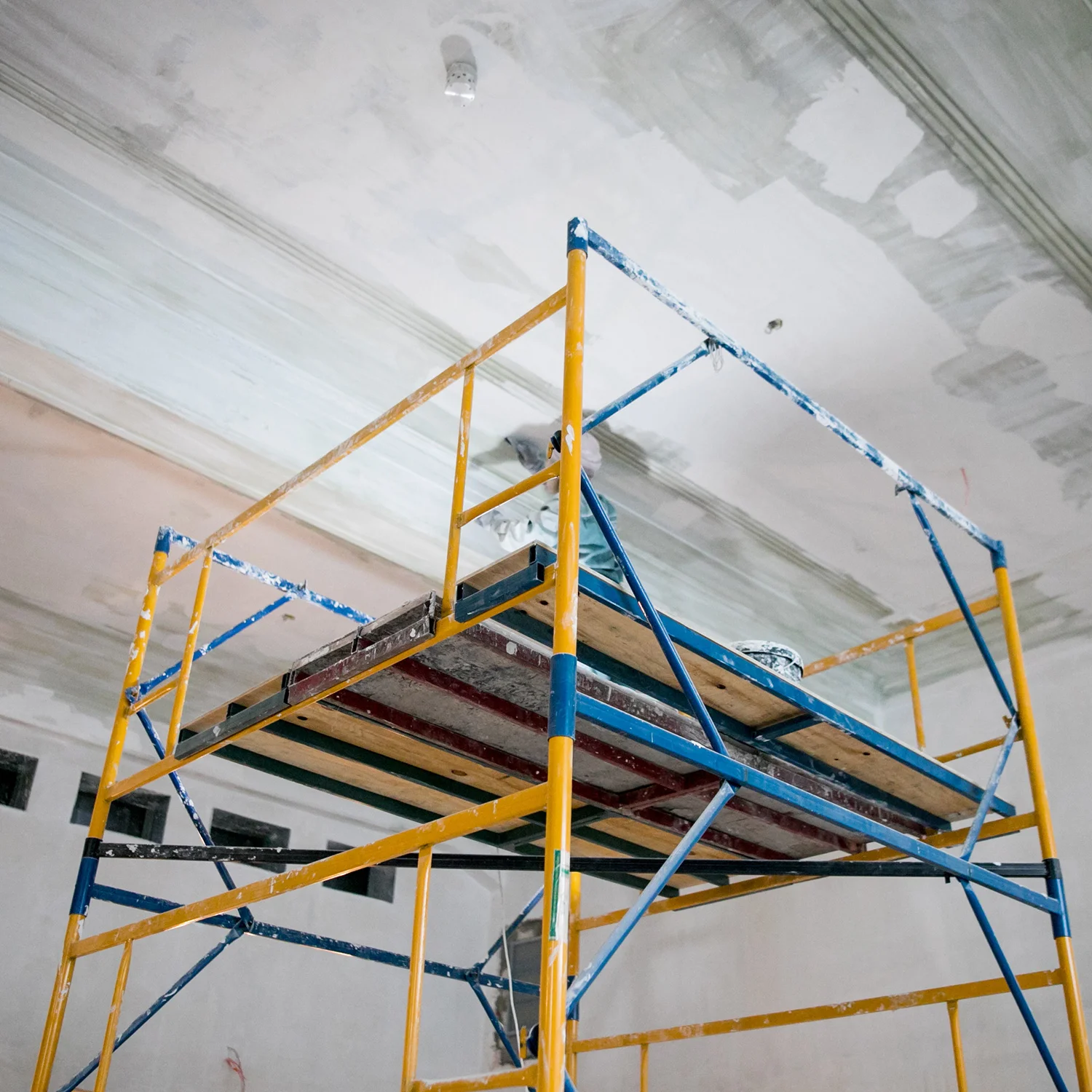 Gerüstvermietung – mobiles Gerüst bereit zur Lieferung in Bern – Foto: KUGE Bau AG