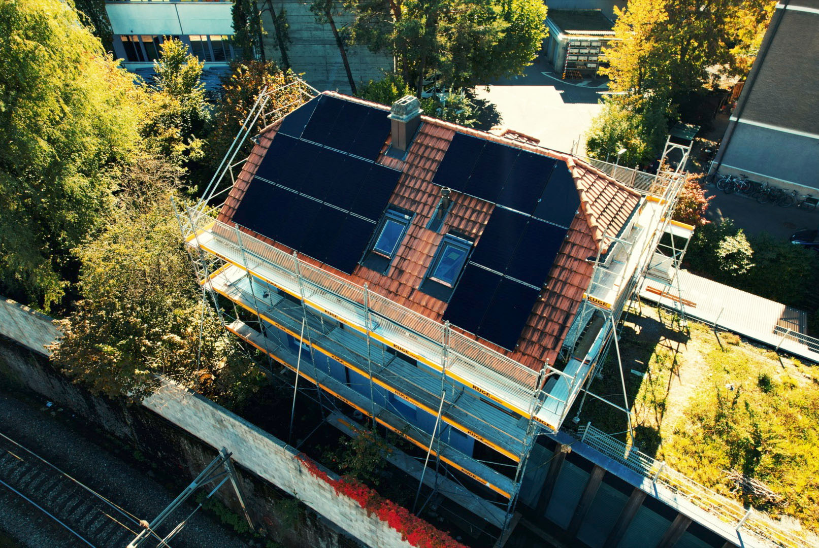 Solargerüst / Fassadengerüst Freiburgstrasse – Foto 2 – KUGE Bau AG